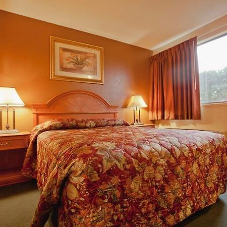 Rodeway Inn Auburn - Seattle Exterior photo